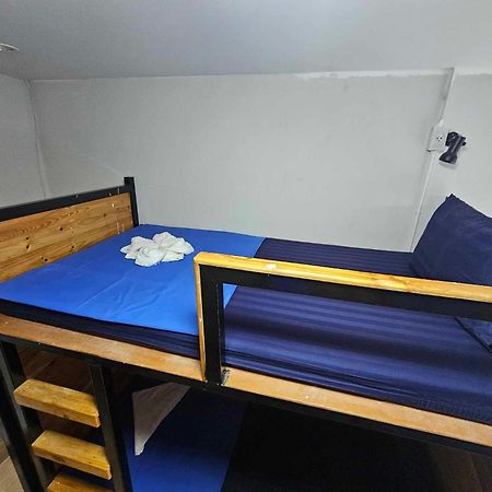 Eq Hostel ท้องศาลา ภายนอก รูปภาพ