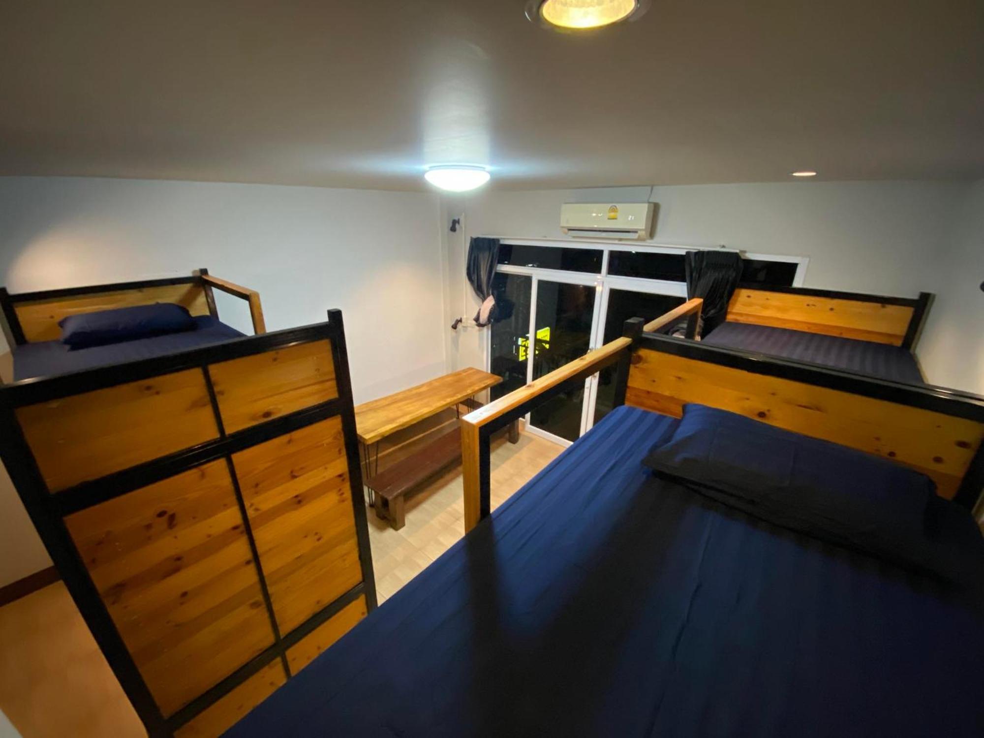 Eq Hostel ท้องศาลา ภายนอก รูปภาพ